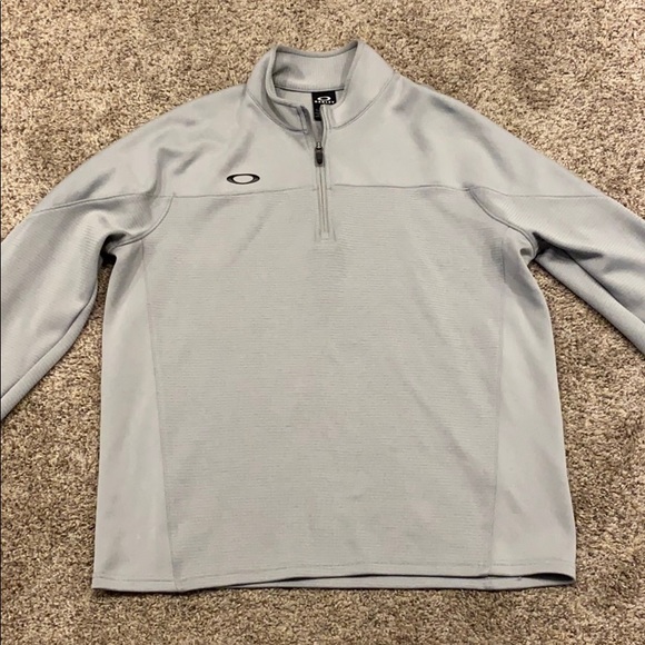 oakley half zip pullover